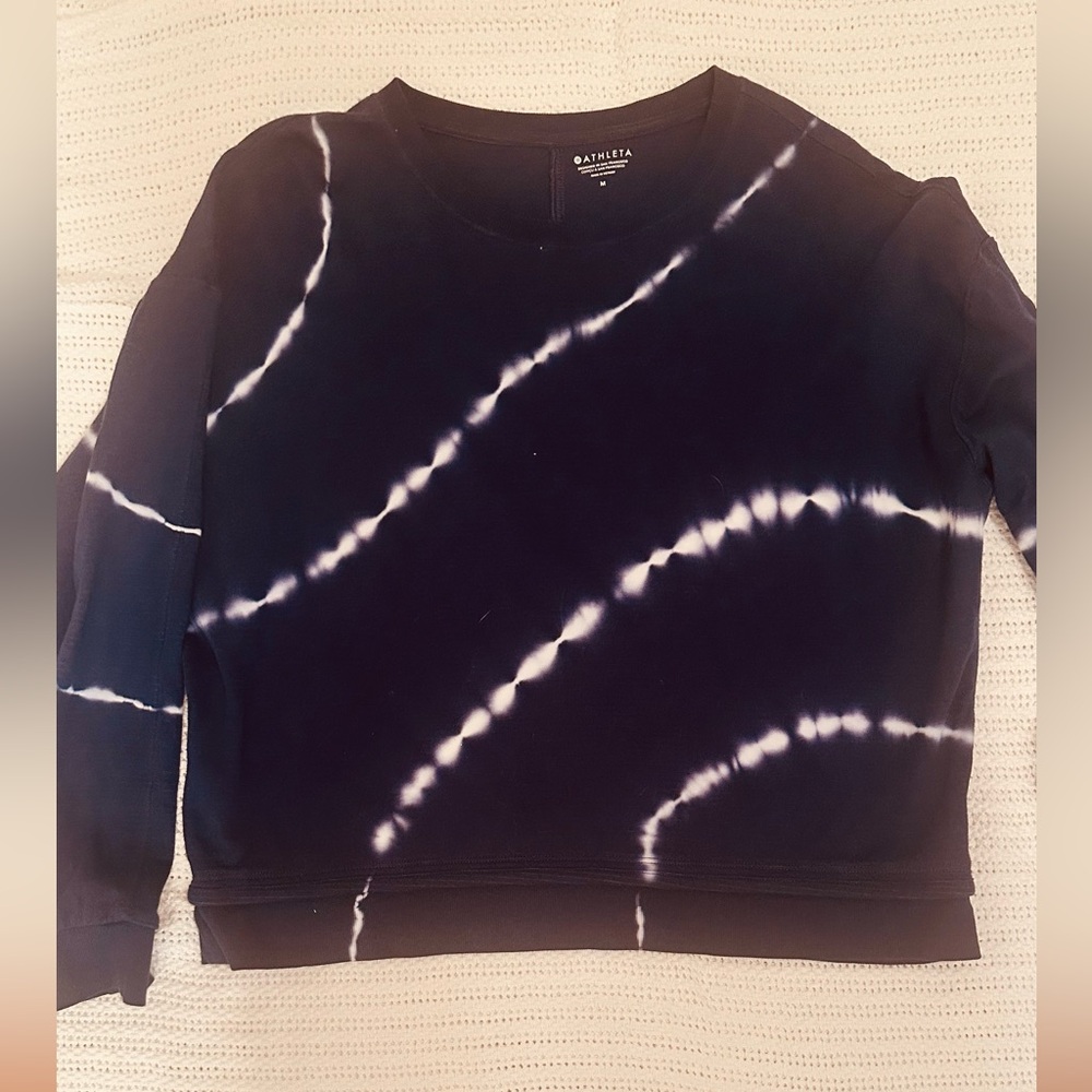 Athleta Navy and White Tie-Dye Crew Pullover